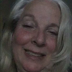 Meet your Posher, Pamela